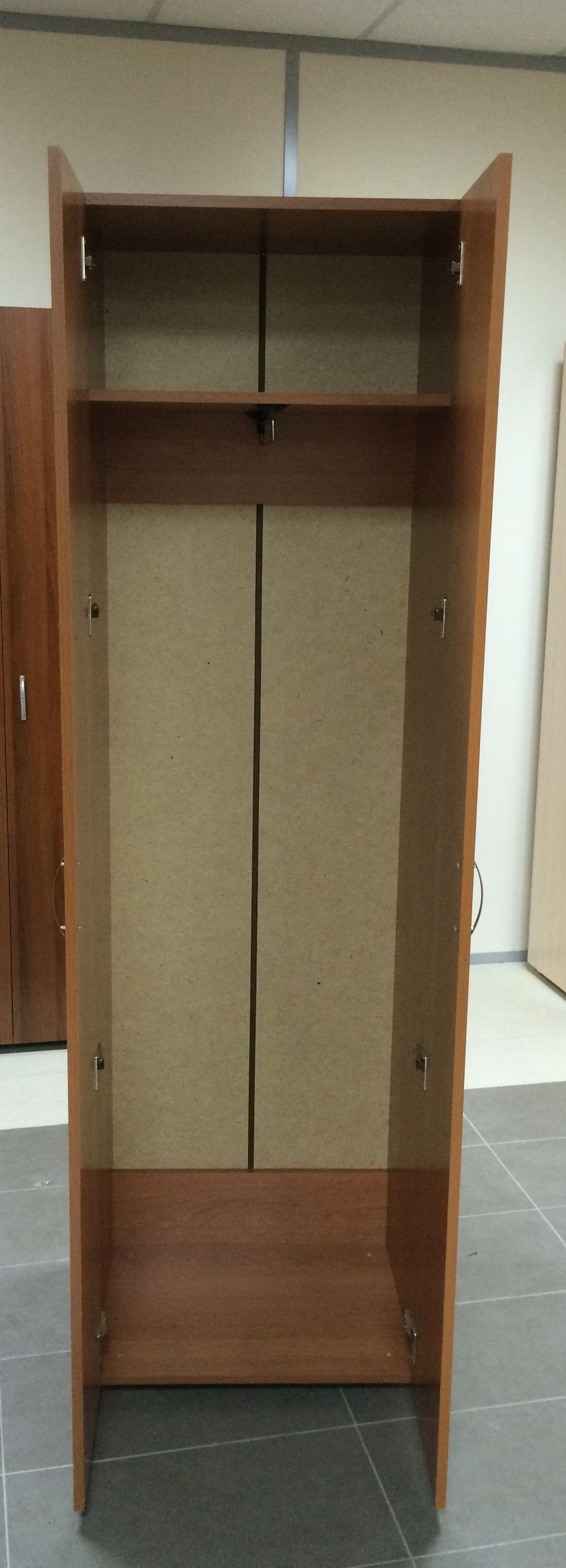 Шкаф 2х створчатый 600 ( выдвижная штанга ) в Каргате - mebel154.com